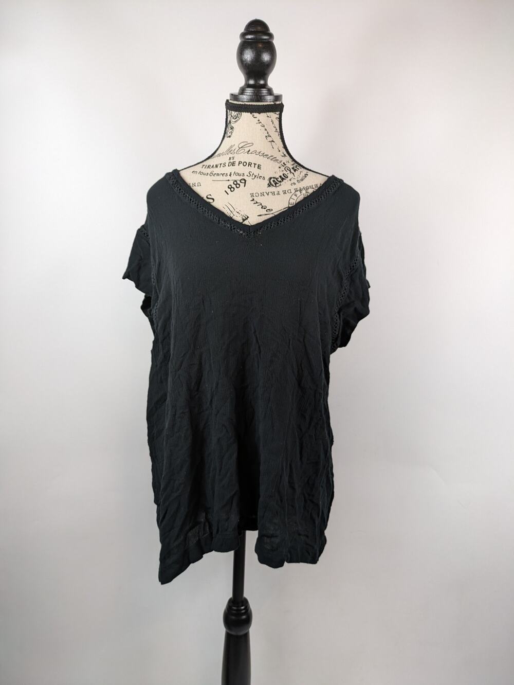Buffalo David Bitton Womens 2XL Blouse Black XXL Slinky V-Neck Cut-Out Short Sl